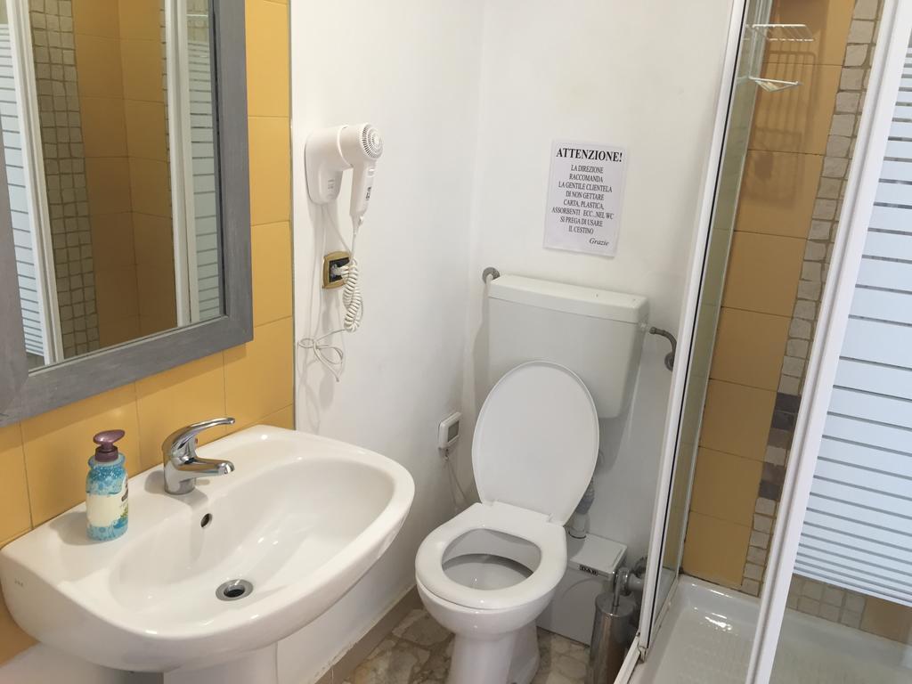 B&B Le Colonne Brindisi Szoba fotó