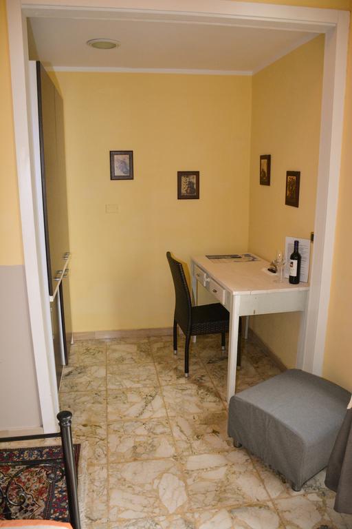 B&B Le Colonne Brindisi Kültér fotó