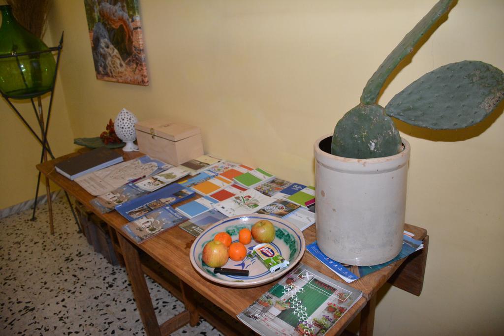 B&B Le Colonne Brindisi Kültér fotó
