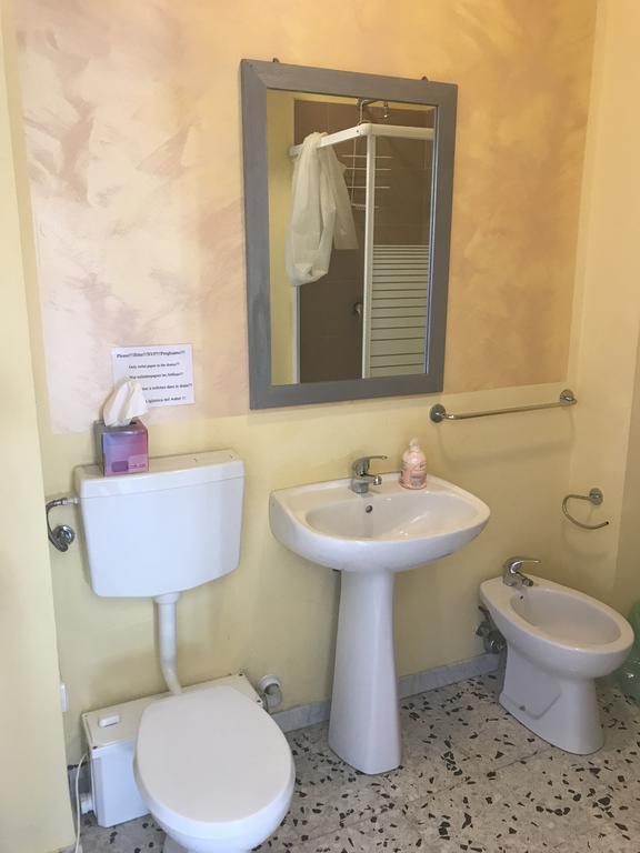 B&B Le Colonne Brindisi Szoba fotó