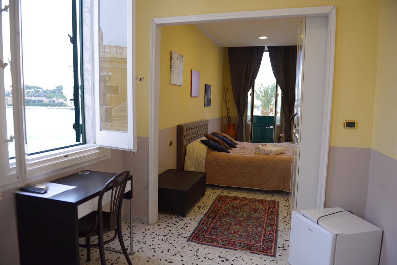 B&B Le Colonne Brindisi Kültér fotó