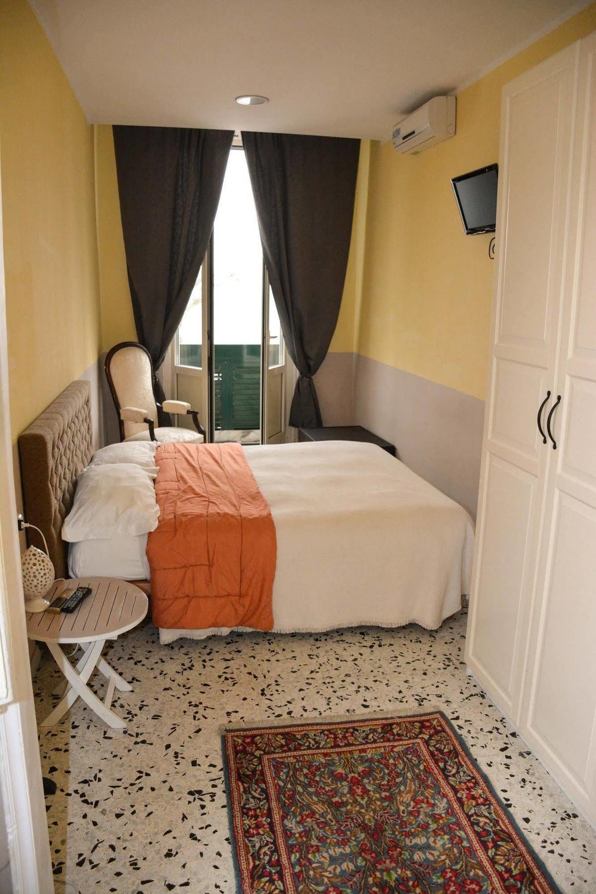 B&B Le Colonne Brindisi Kültér fotó