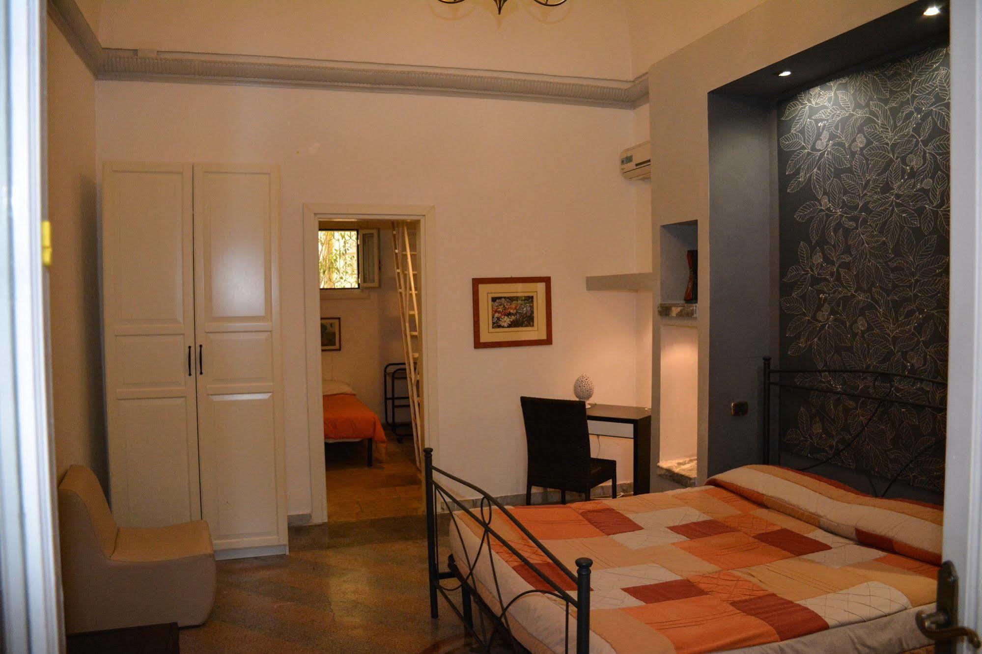 B&B Le Colonne Brindisi Kültér fotó